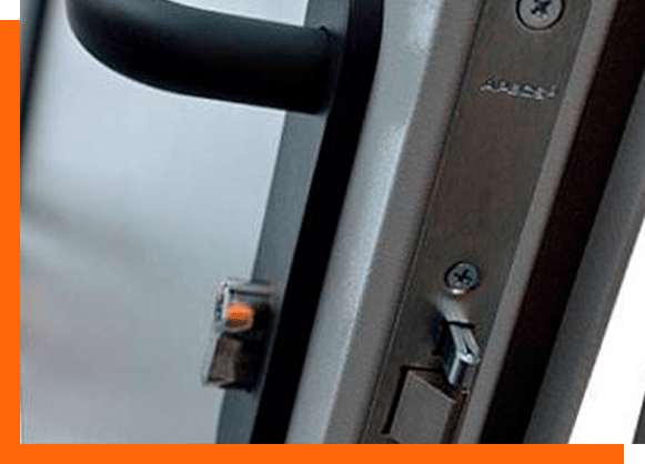 Особая противопожарная фурнитура Изготовление пожаростойких конструкций соответствует требованиям законодательства